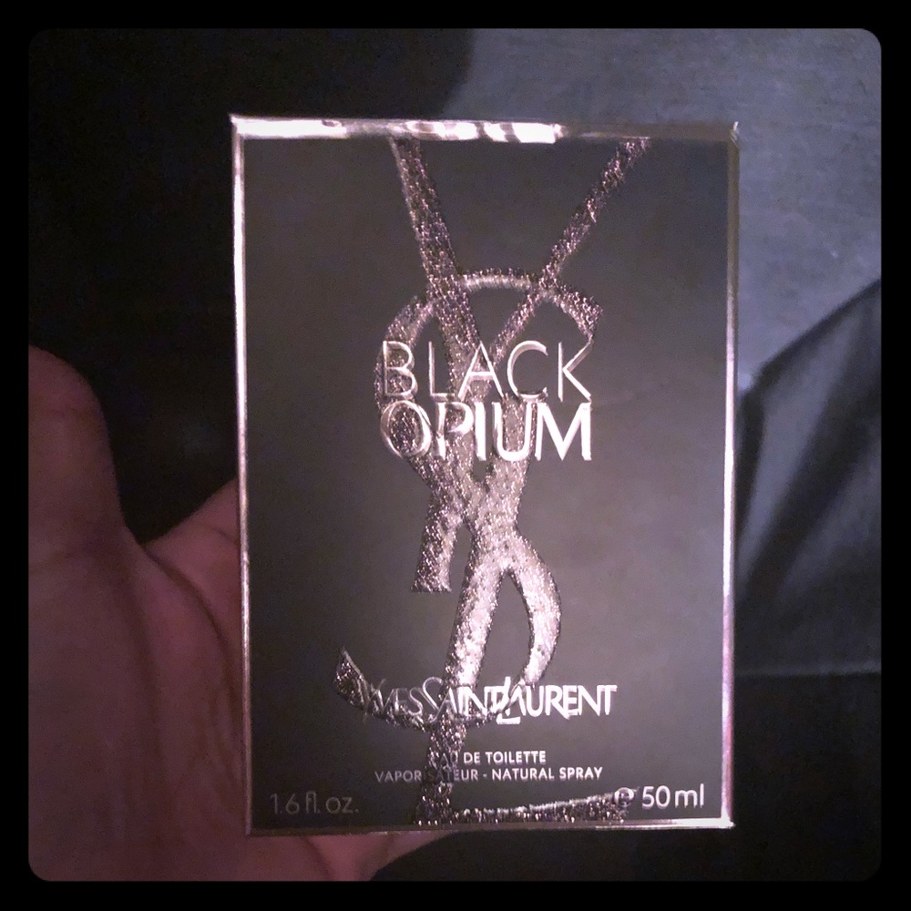 Yves Saint Laurent Black Opium